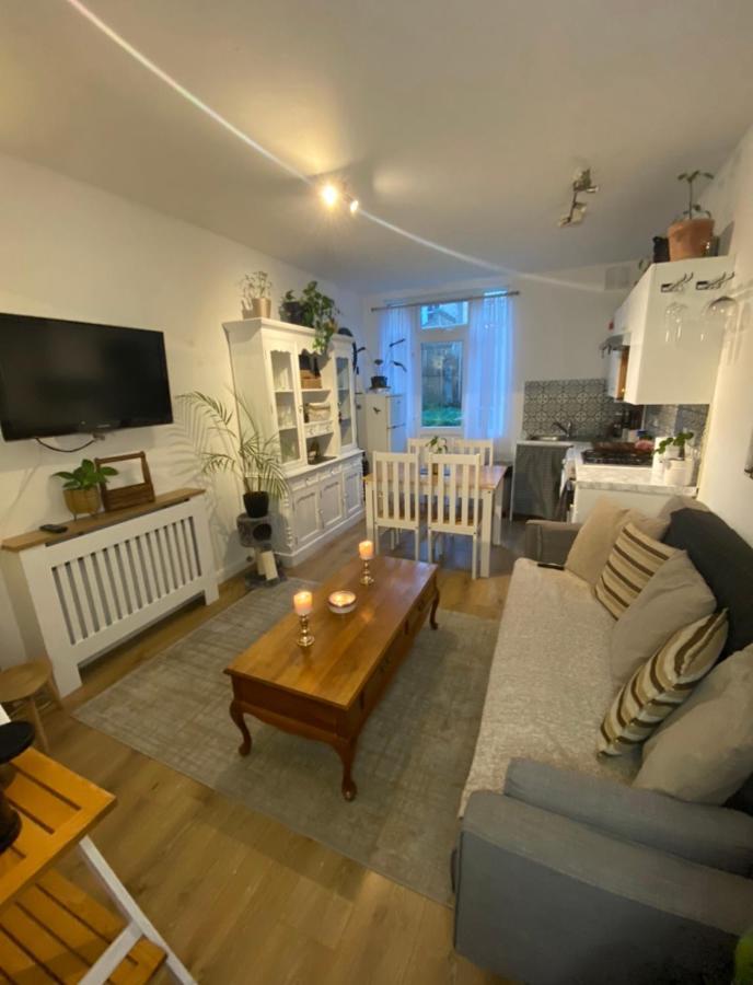 לונדון Guest Bedroom With King Size Bed In Brixton מראה חיצוני תמונה
